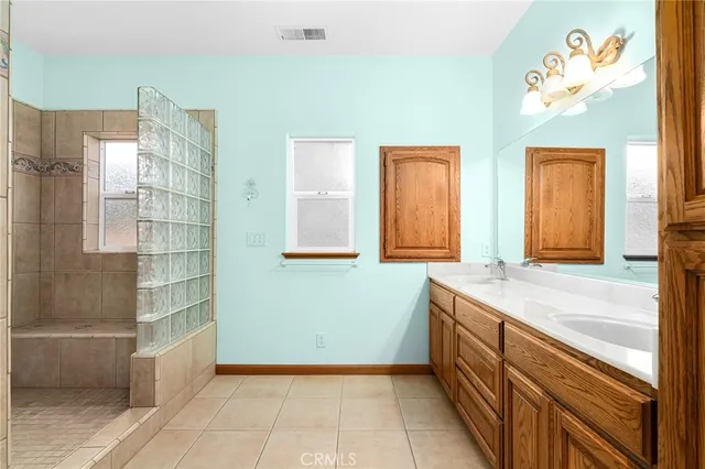 a view of an empty room with window