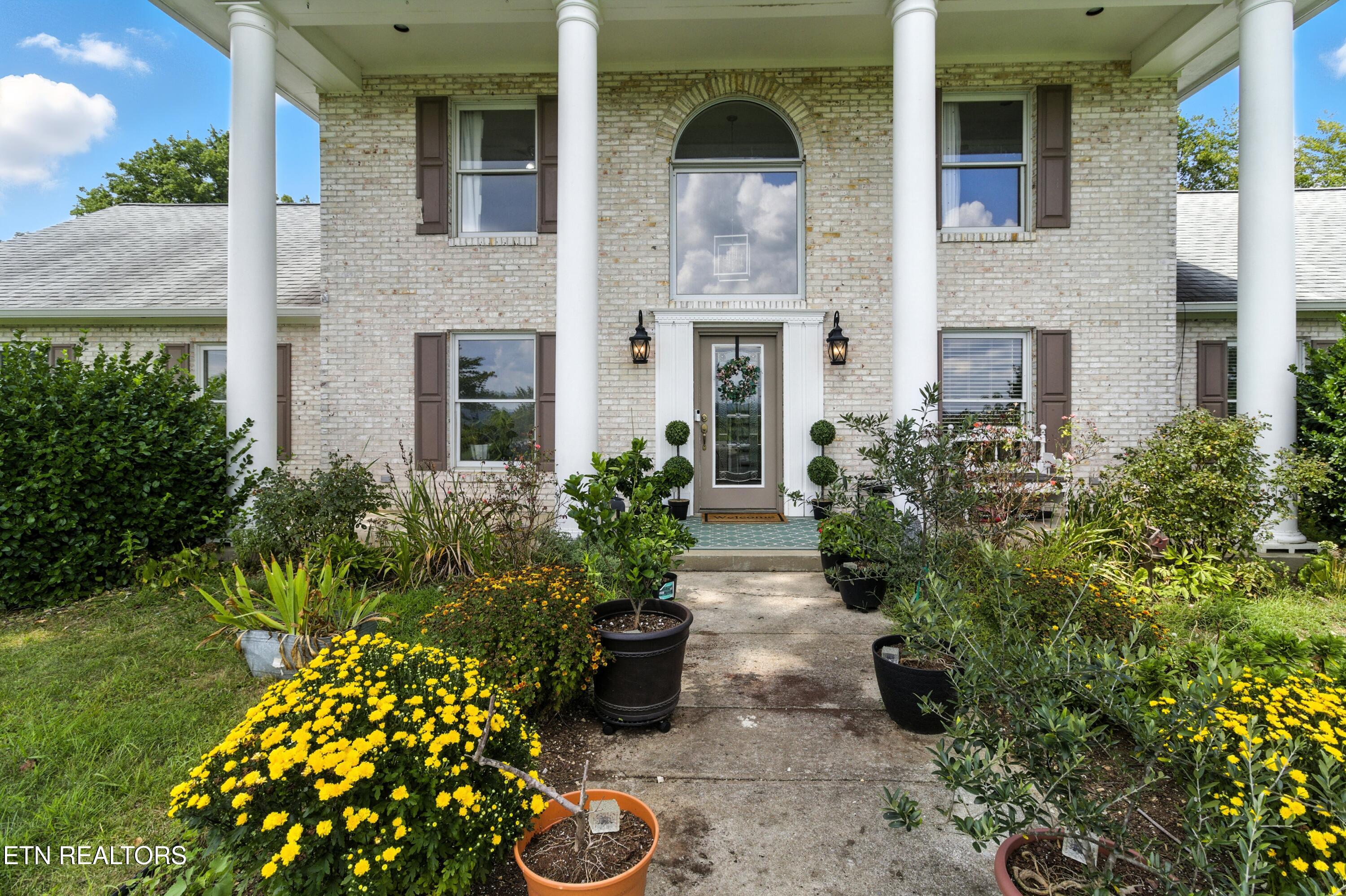 260 Meador Lane Harrogate, TN 37752 - Photo 2 of 48 IMG_9298