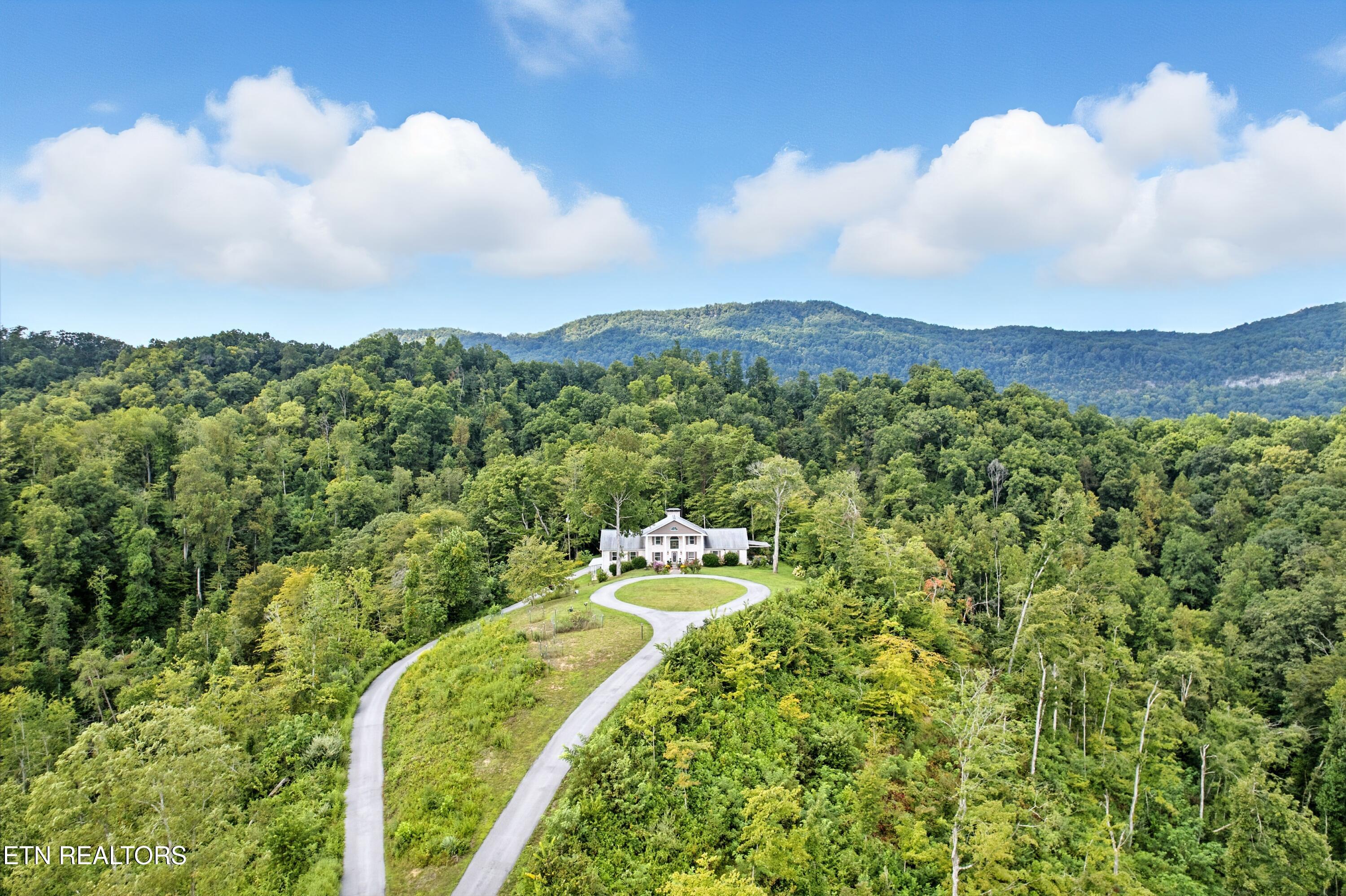 260 Meador Lane Harrogate, TN 37752 - Photo 9 of 48 DJI_0122
