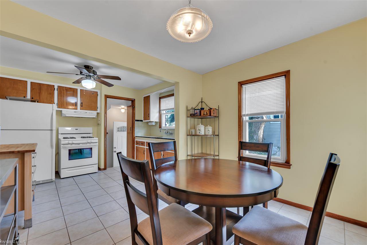 15095 Charles R Avenue Eastpointe, MI 48021 - Photo 11 of 30 50022517-10.JPG