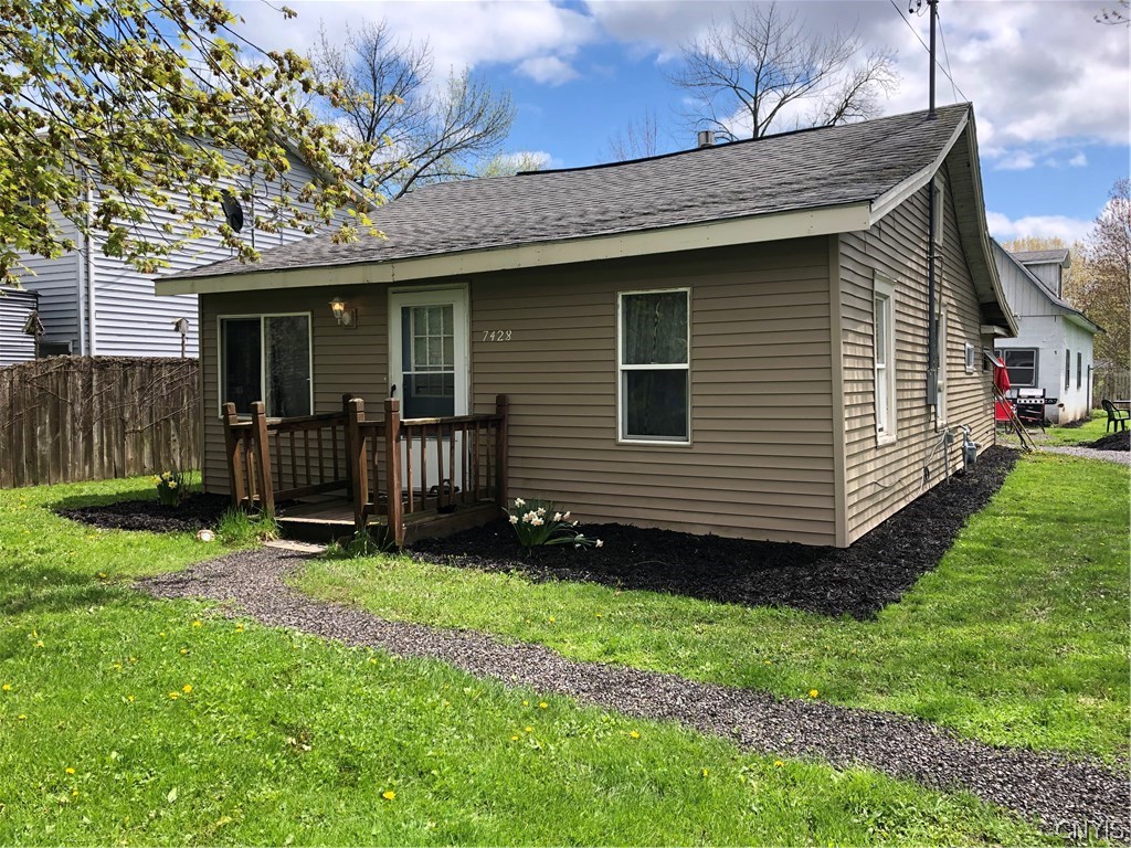 7428 Maplehurst Road Cicero, NY 13039 - Photo 1 of 1 Gallery Image 1