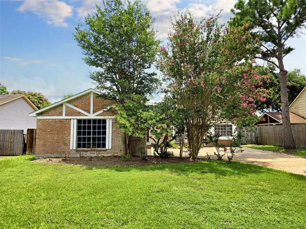 $1,975 | 22619 Deville Drive, Katy, TX 77450