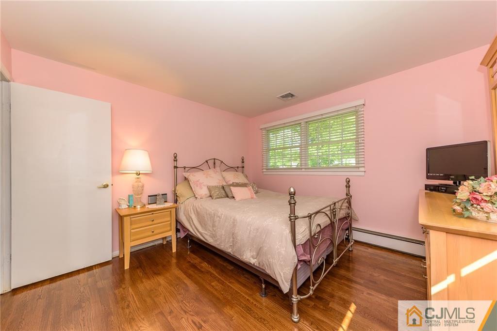 2255 Old Farm Road Scotch Plains, NJ 07076 - Photo 17 of 25 Gallery Image 17
