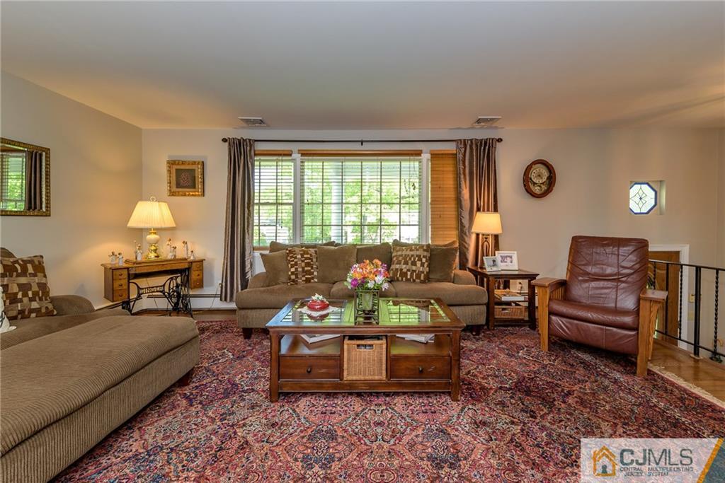 2255 Old Farm Road Scotch Plains, NJ 07076 - Photo 4 of 25 Gallery Image 4