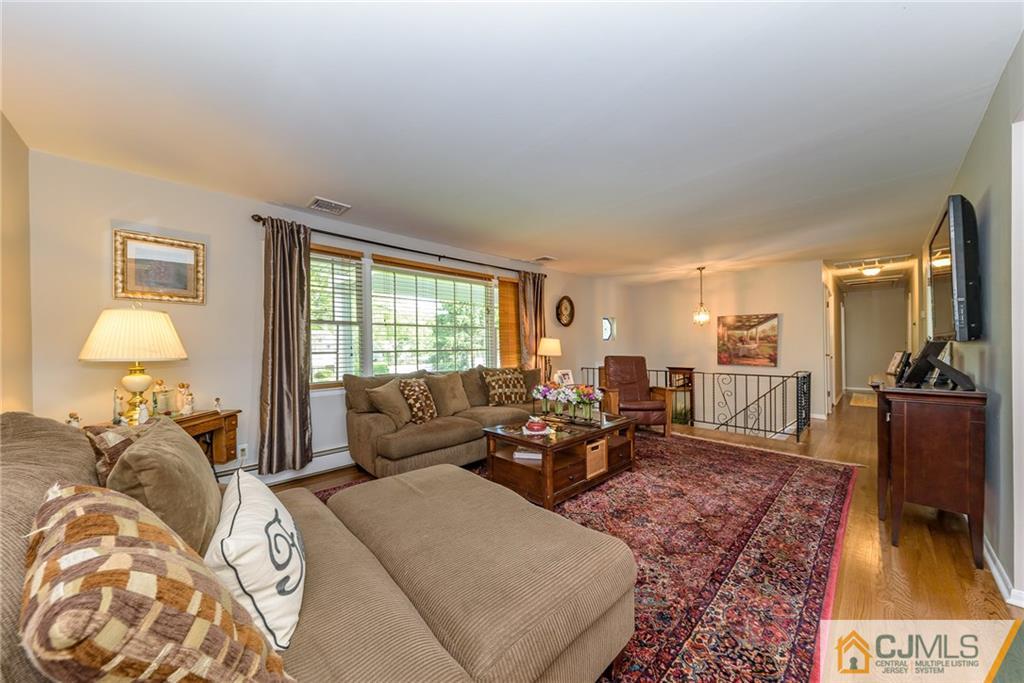 2255 Old Farm Road Scotch Plains, NJ 07076 - Photo 6 of 25 Gallery Image 6