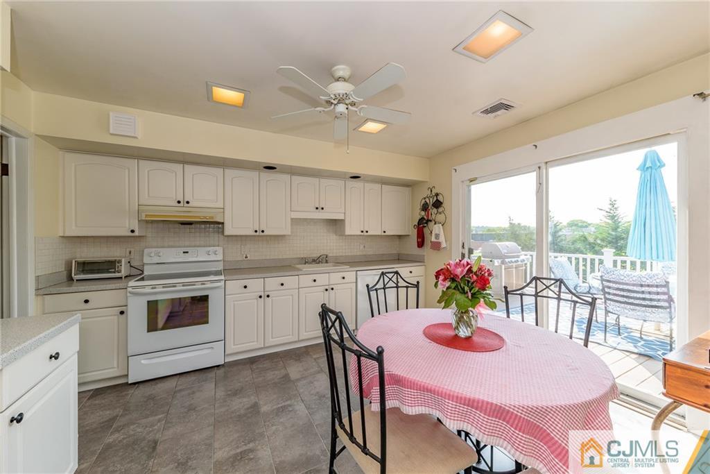 2255 Old Farm Road Scotch Plains, NJ 07076 - Photo 8 of 25 Gallery Image 8
