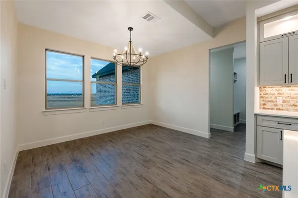 $579,999 | 11067 Eagle Walk Boulevard, Salado, TX 76571