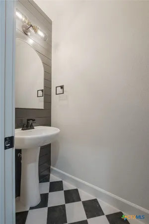 $579,999 | 11067 Eagle Walk Boulevard, Salado, TX 76571