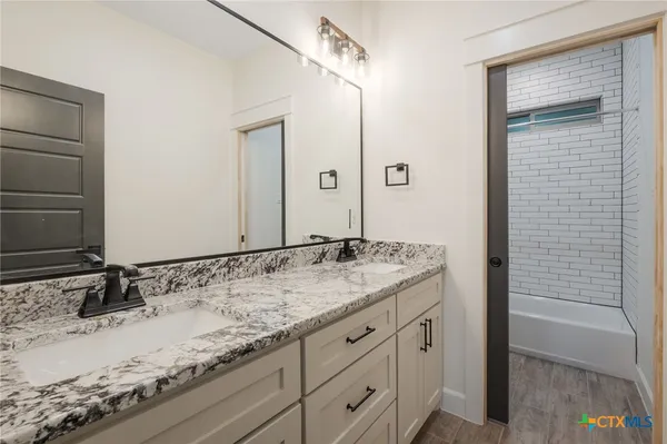 $579,999 | 11067 Eagle Walk Boulevard, Salado, TX 76571