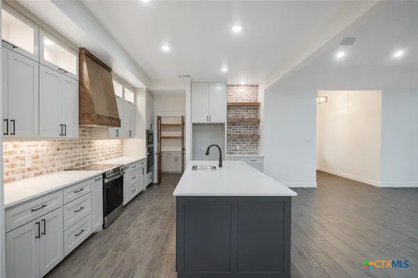 $579,999 | 11067 Eagle Walk Boulevard, Salado, TX 76571