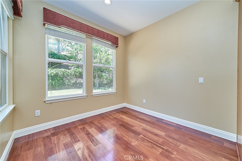 20655 Lugano Porter Ranch Porter Ranch, CA 91326 - Photo 17 of 75 Gallery Image 17