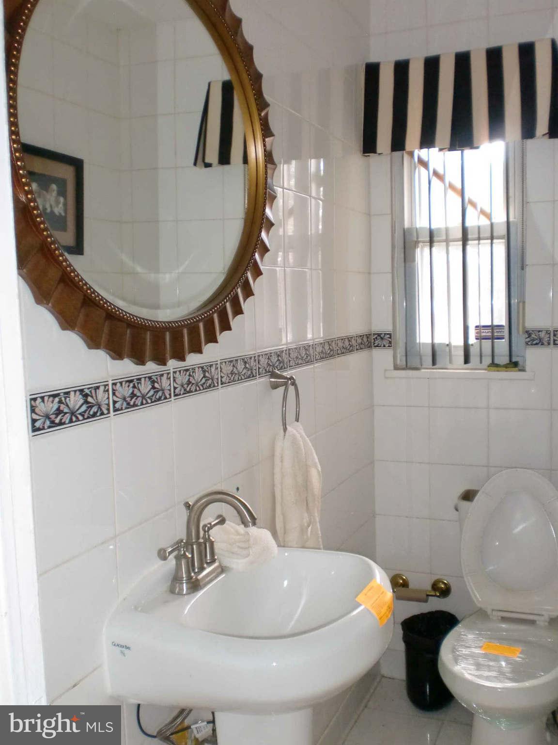 729 Decatur Street Northeast Washington, DC 20017 - Photo 11 of 23 Bath