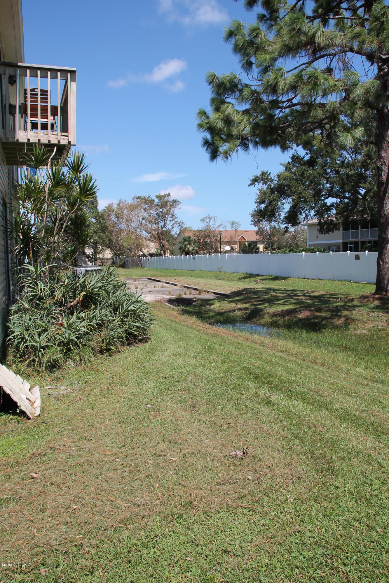 2111 Tree Ridge Lane Northeast Palm Bay, FL 32905 - Photo 3 of 12 treeridge 266