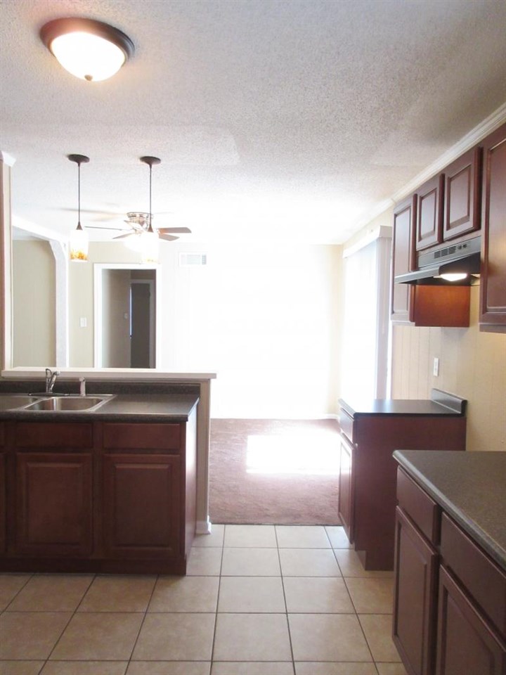 2976 Danville Road Memphis, TN 38118 - Photo 3 of 7