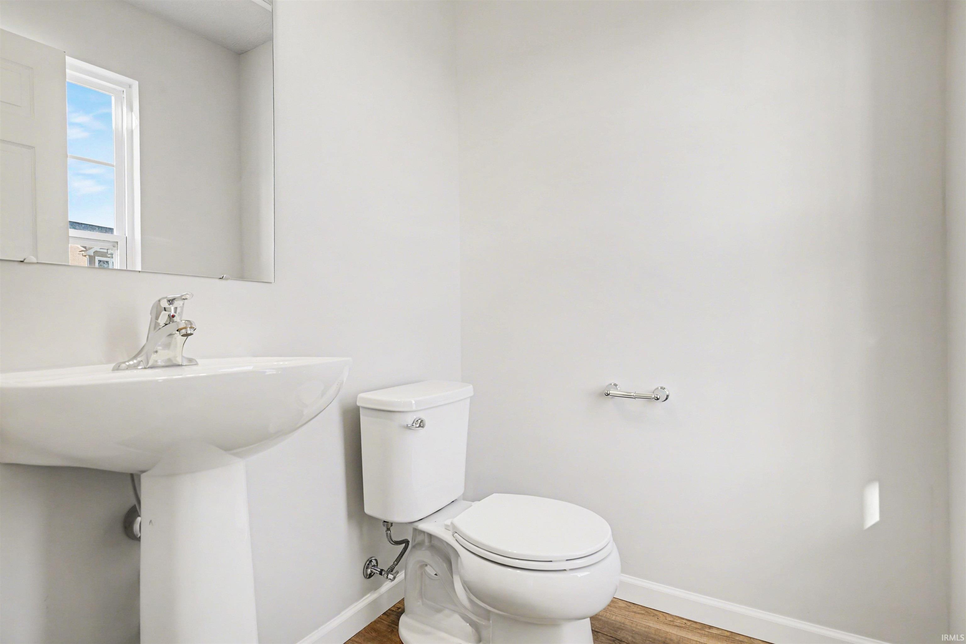 2167 Miami Trail Huntington, IN 46750 - Photo 3 of 24