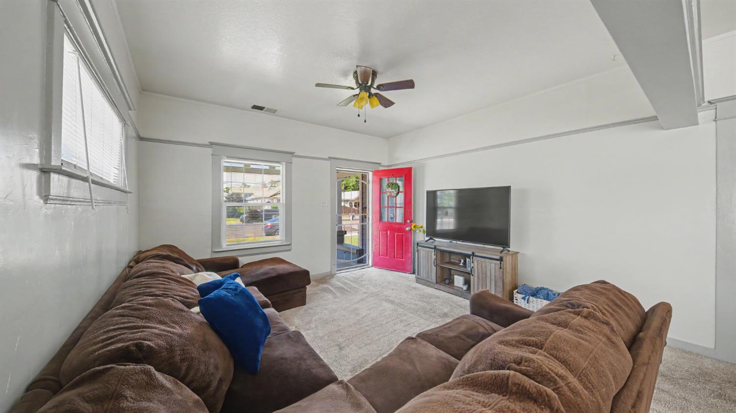 115 West 19th Street Merced, CA 95340 - Photo 6 of 21