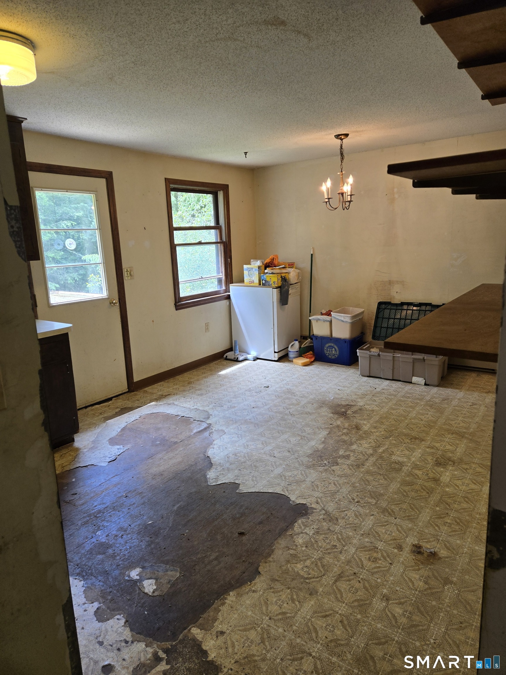 142 Cedar Lane Torrington, CT 06790 - Photo 9 of 20