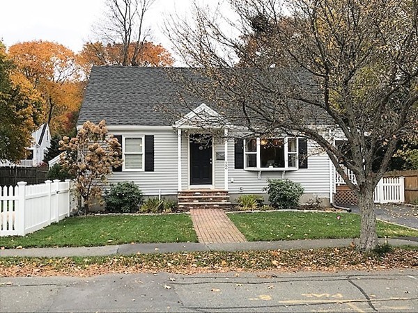 22 Parramatta Road Beverly, MA 01915 - Photo 1 of 24 Gallery Image 1