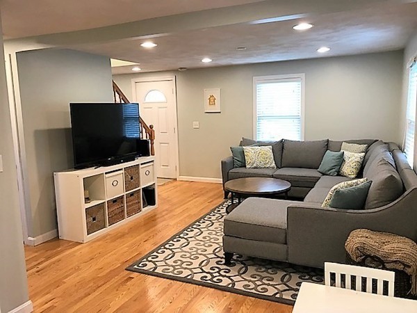 22 Parramatta Road Beverly, MA 01915 - Photo 7 of 24 Gallery Image 7