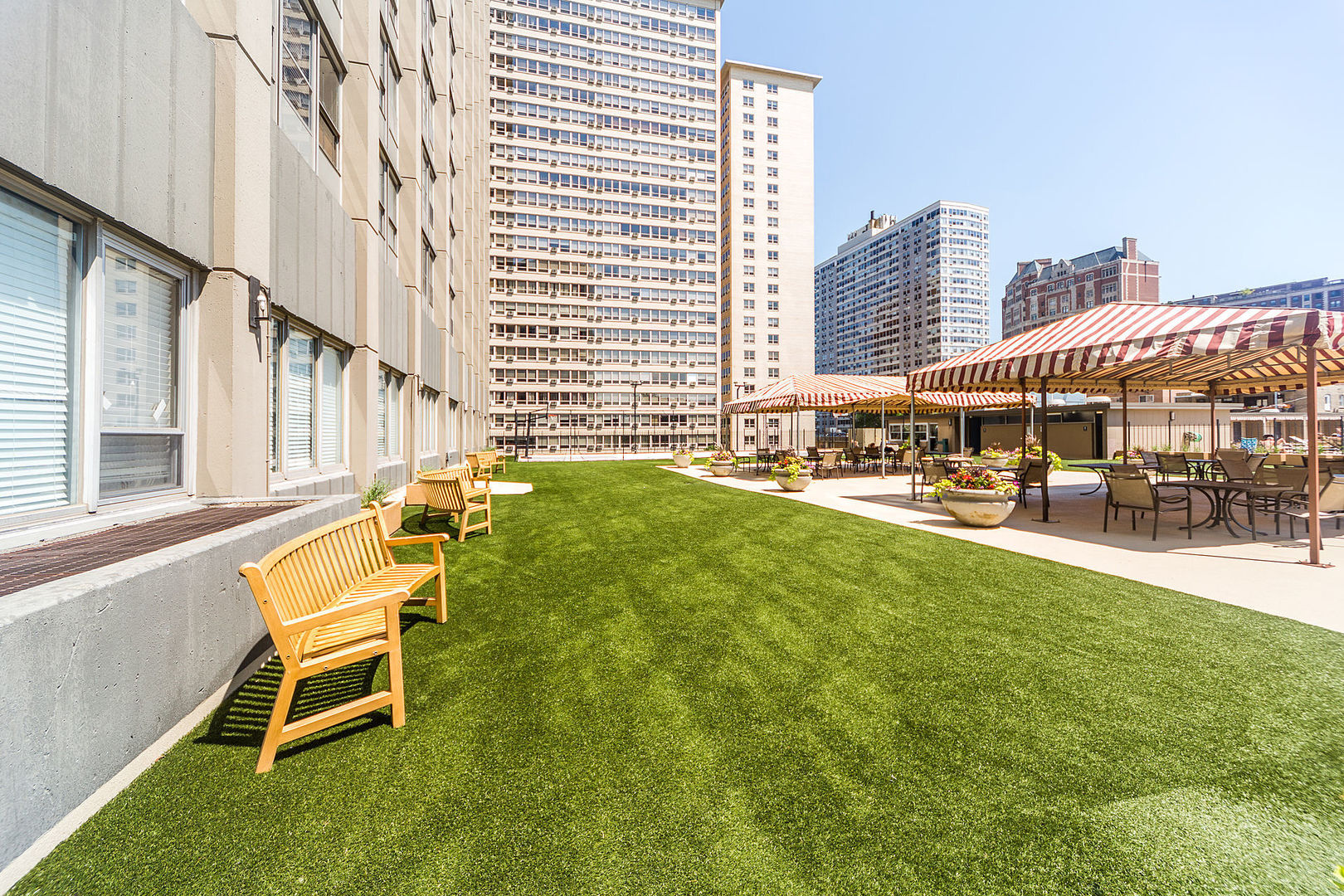 655 West Irving Park Road, Unit 903 Chicago, IL 60613 - Photo 12 of 25 Gallery Image 12