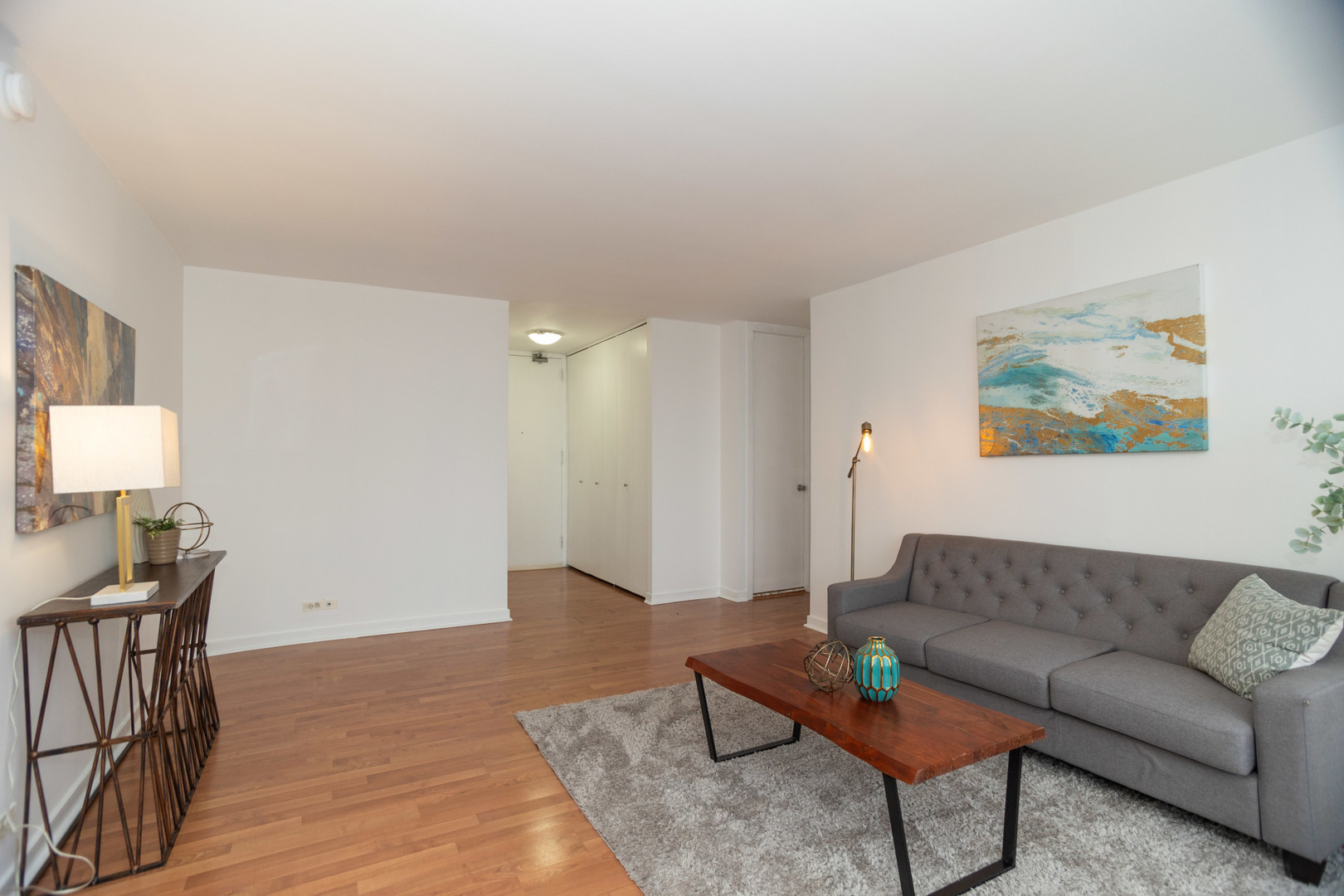 655 West Irving Park Road, Unit 903 Chicago, IL 60613 - Photo 16 of 25 Gallery Image 16