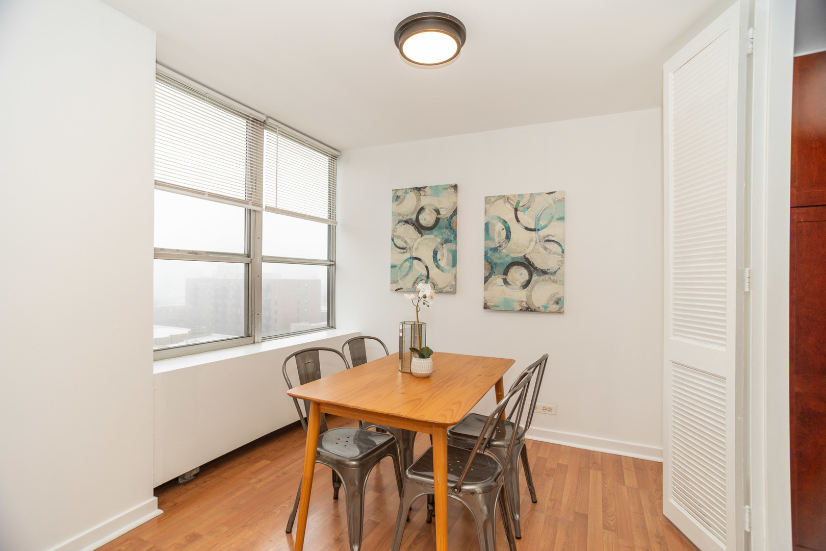 655 West Irving Park Road, Unit 903 Chicago, IL 60613 - Photo 17 of 25 Gallery Image 17