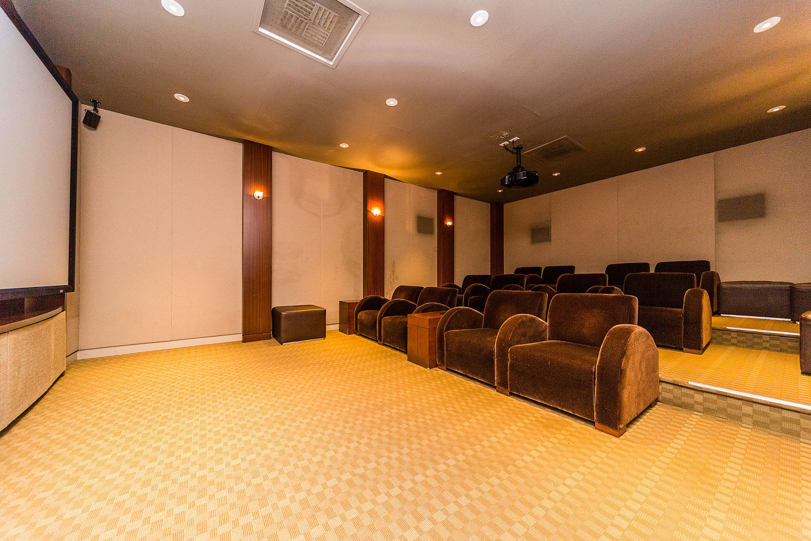 655 West Irving Park Road, Unit 903 Chicago, IL 60613 - Photo 8 of 25 Gallery Image 8