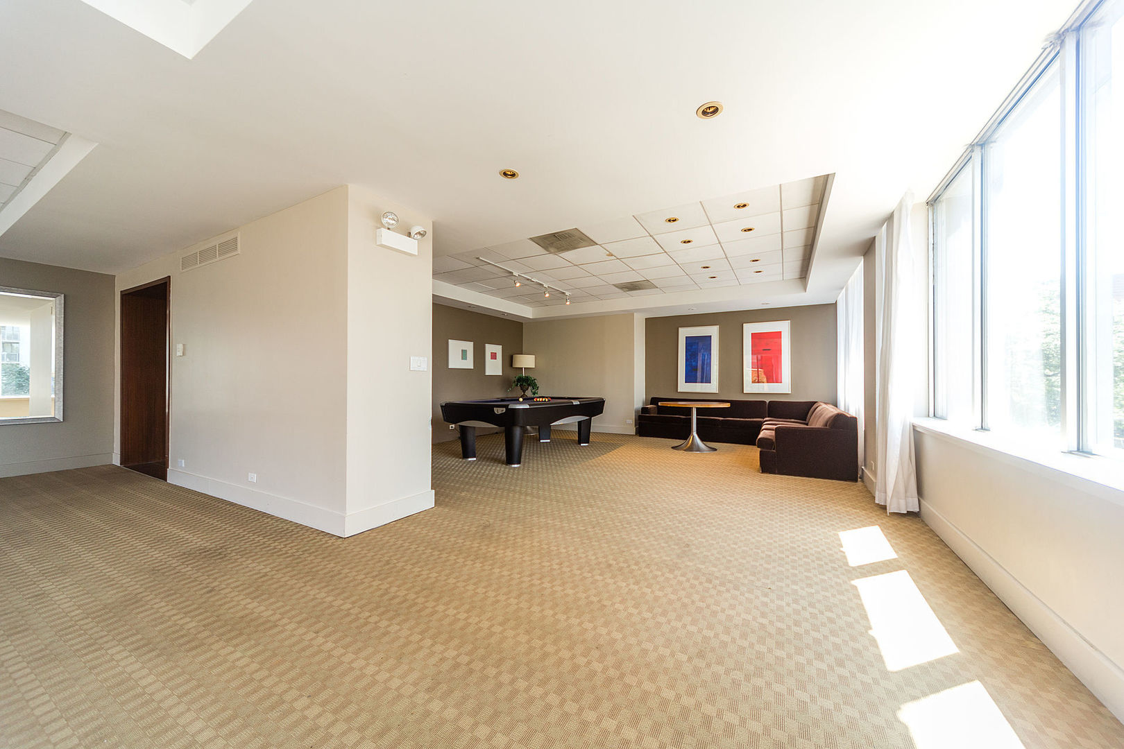 655 West Irving Park Road, Unit 903 Chicago, IL 60613 - Photo 9 of 25 Gallery Image 9