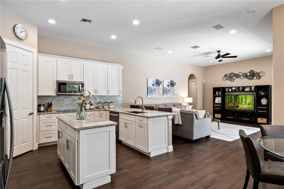 21278 Falls Ridge Way Boca Raton, FL 33428 - Photo 4 of 42 Photo 4