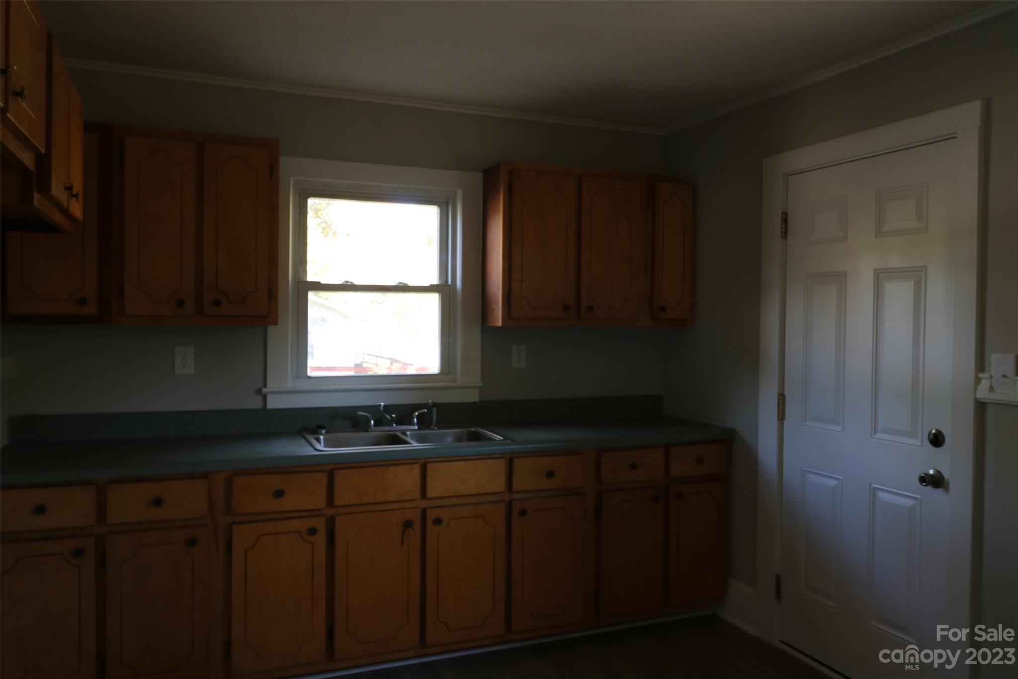 331 South Main Street Rutherfordton, NC 28139 - Photo 17 of 23 Gallery Image 17