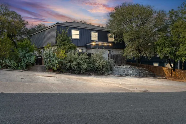 $1,500 | 2800 Westhill Drive, Unit 103, Austin, TX 78704