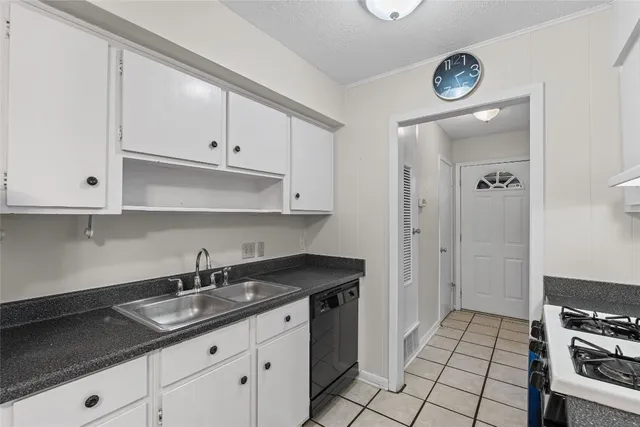 $1,500 | 2800 Westhill Drive, Unit 103, Austin, TX 78704