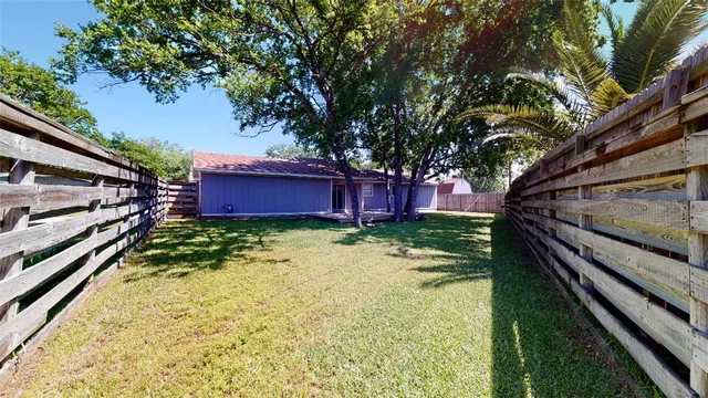 $1,700 | 4130 Willow Oak Street, Bryan, TX 77802