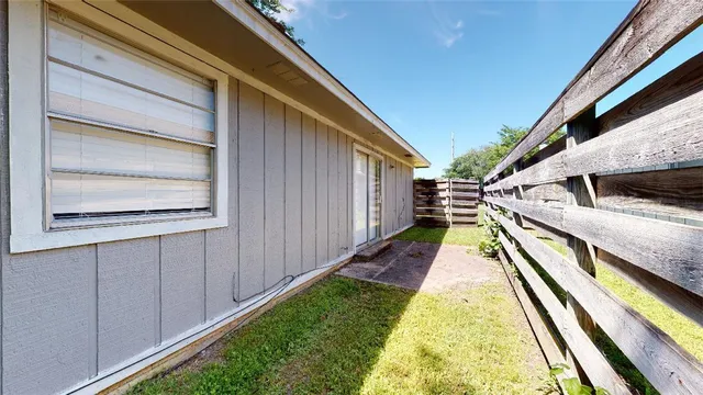 $1,700 | 4130 Willow Oak Street, Bryan, TX 77802