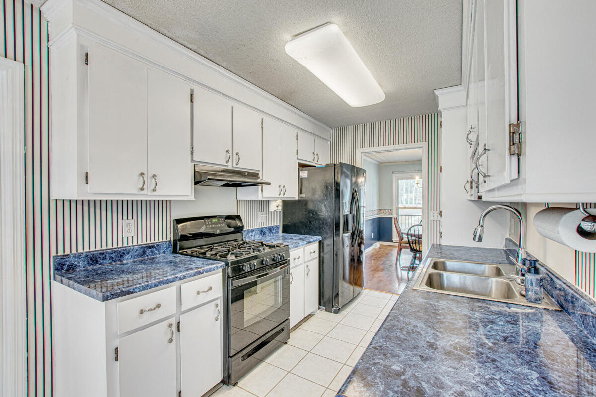 217 Savannah Round, Unit ROUND Summerville, SC 29485 - Photo 21 of 58 SR-24