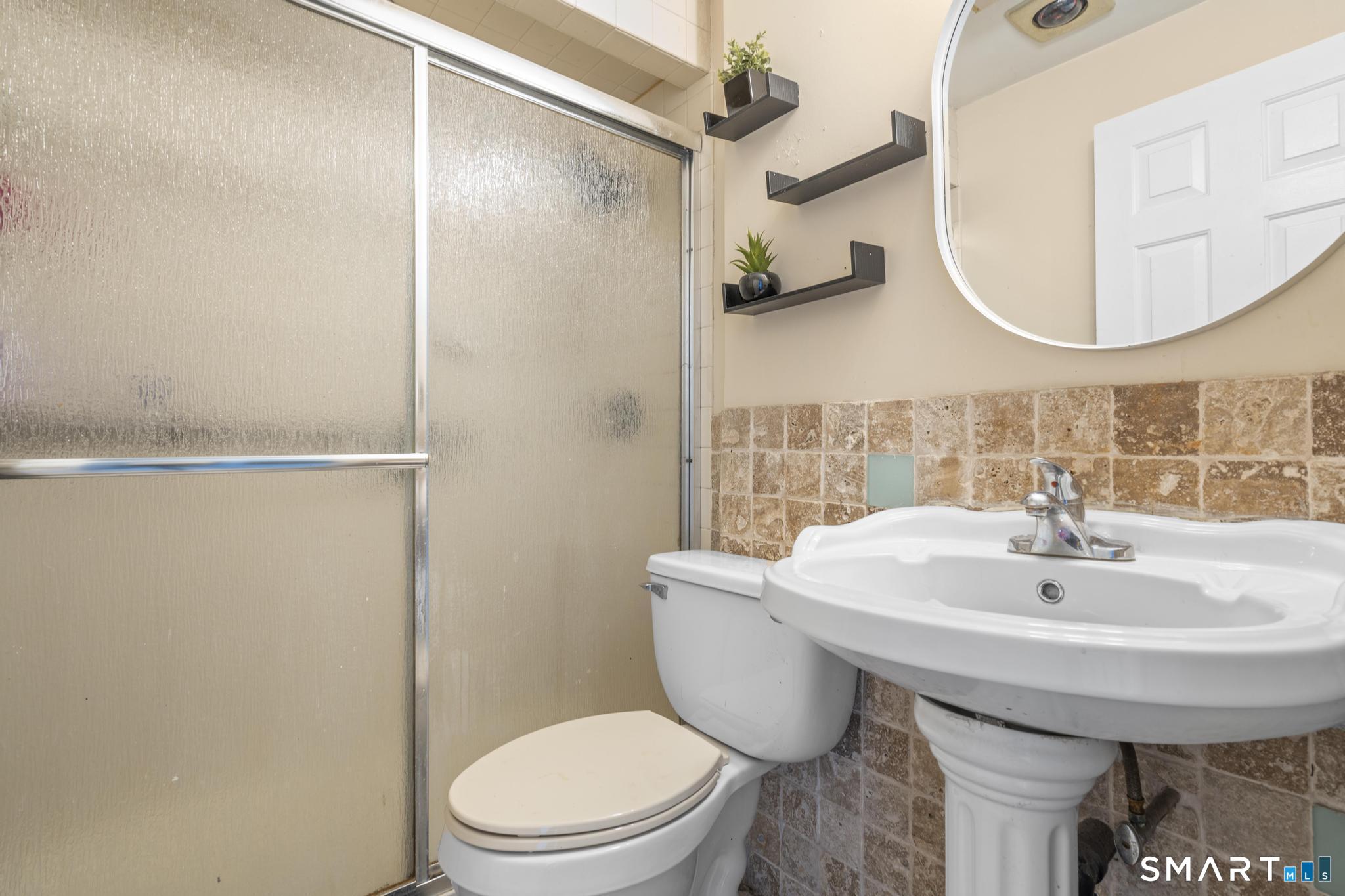 79 West Helen Street Hamden, CT 06514 - Photo 13 of 18