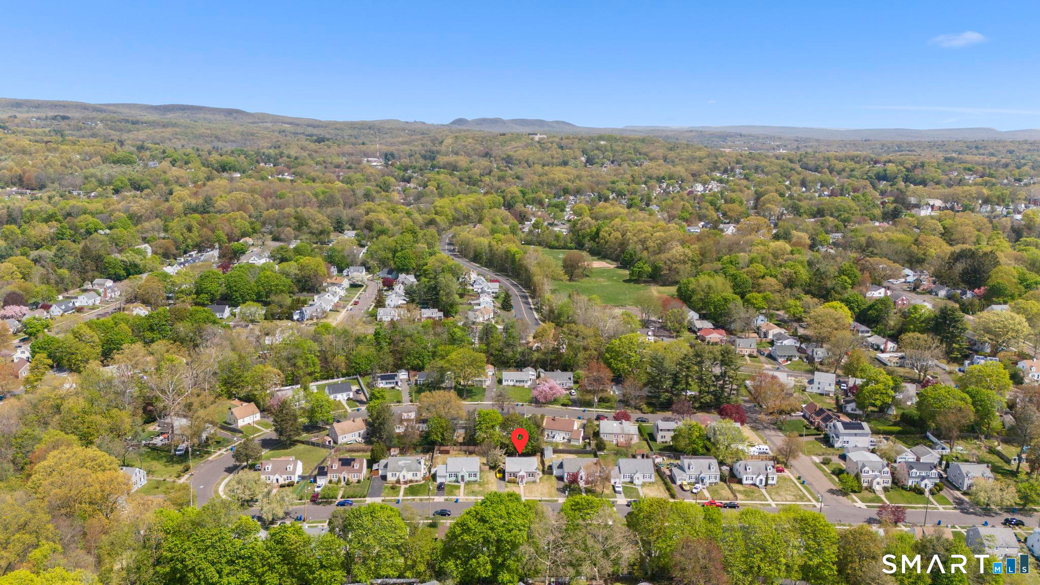 79 West Helen Street Hamden, CT 06514 - Photo 4 of 18 Neighborhood view