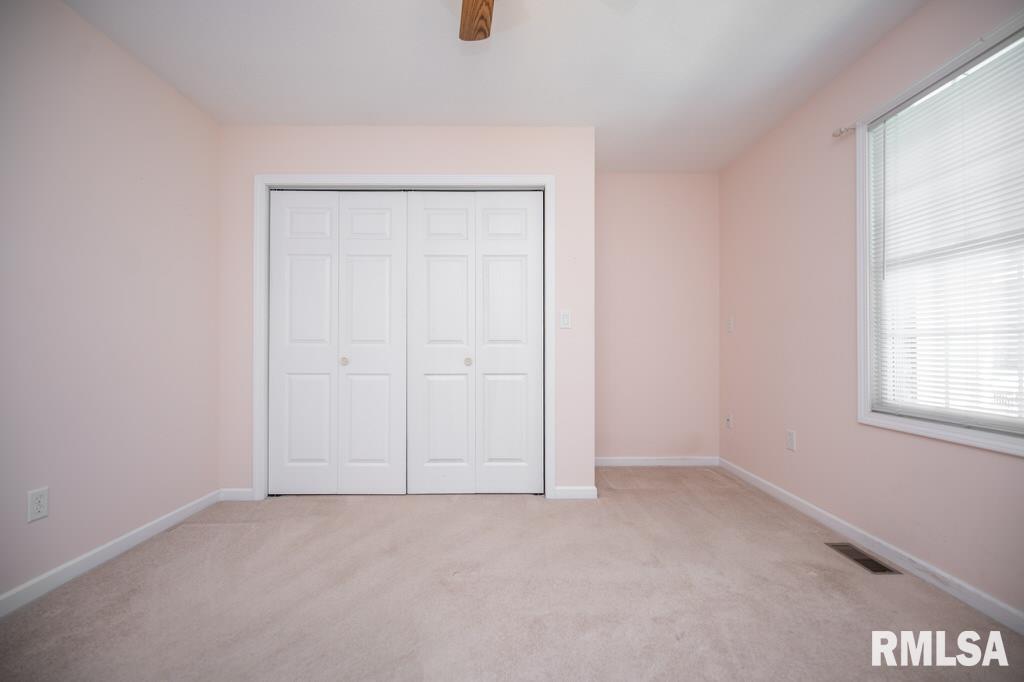2425 Delaware Street Pekin, IL 61554 - Photo 34 of 48
