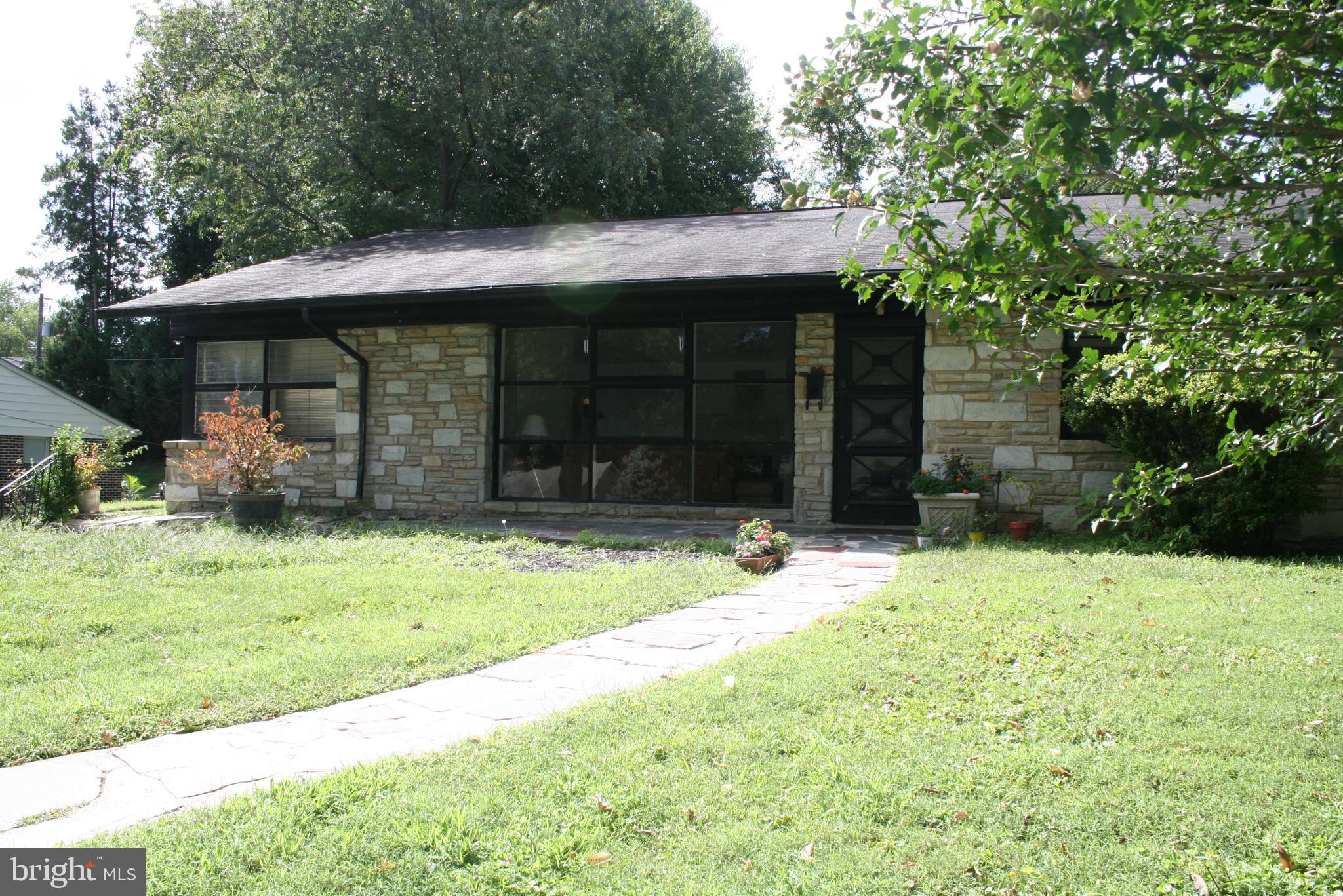12 Edgemoor Road Cheltenham, PA 19012 - Photo 2 of 20 Gallery Image 2