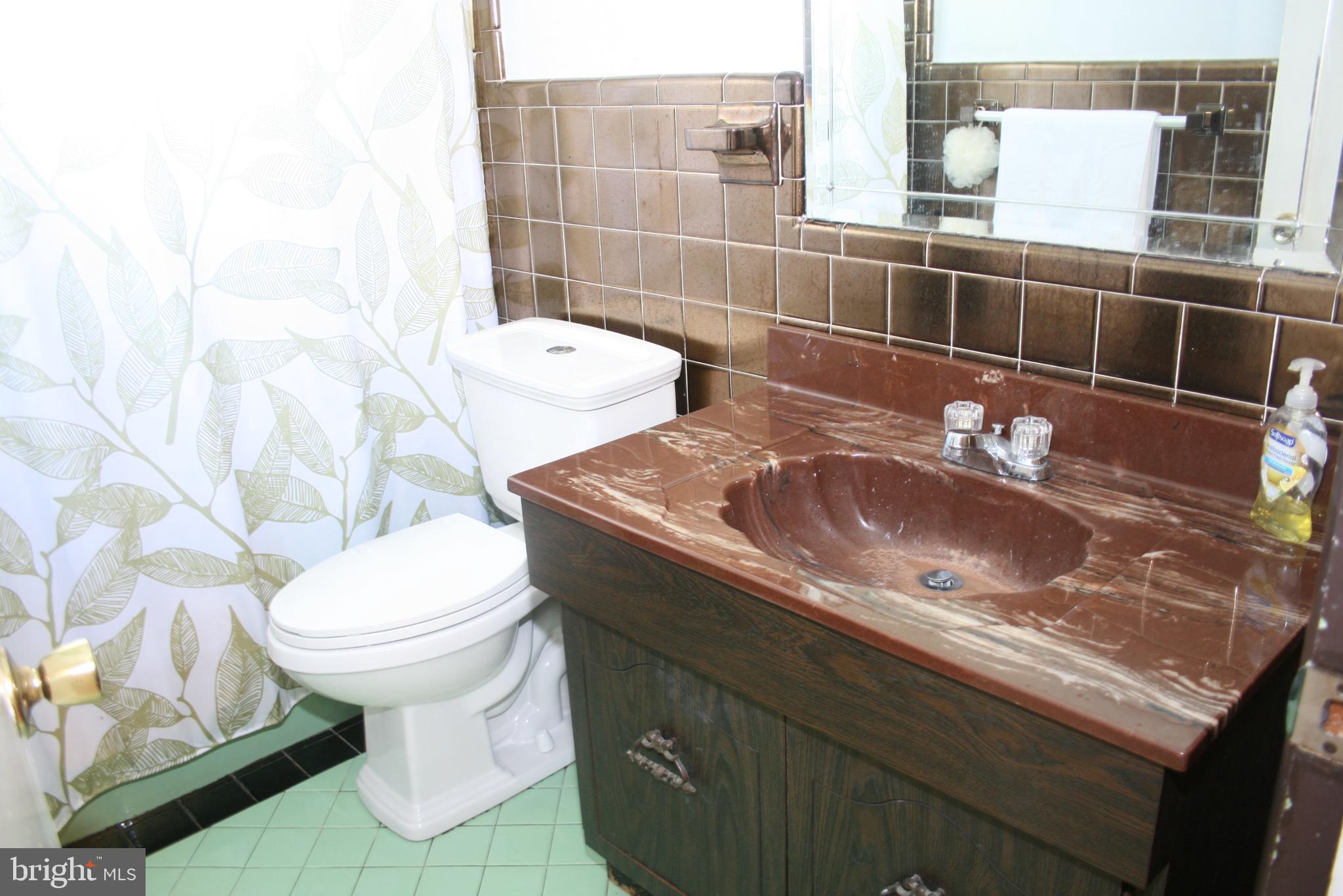 12 Edgemoor Road Cheltenham, PA 19012 - Photo 18 of 20 Gallery Image 18