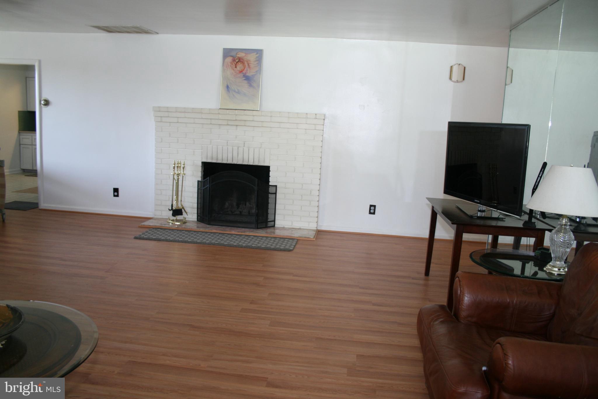 12 Edgemoor Road Cheltenham, PA 19012 - Photo 5 of 20 Gallery Image 5
