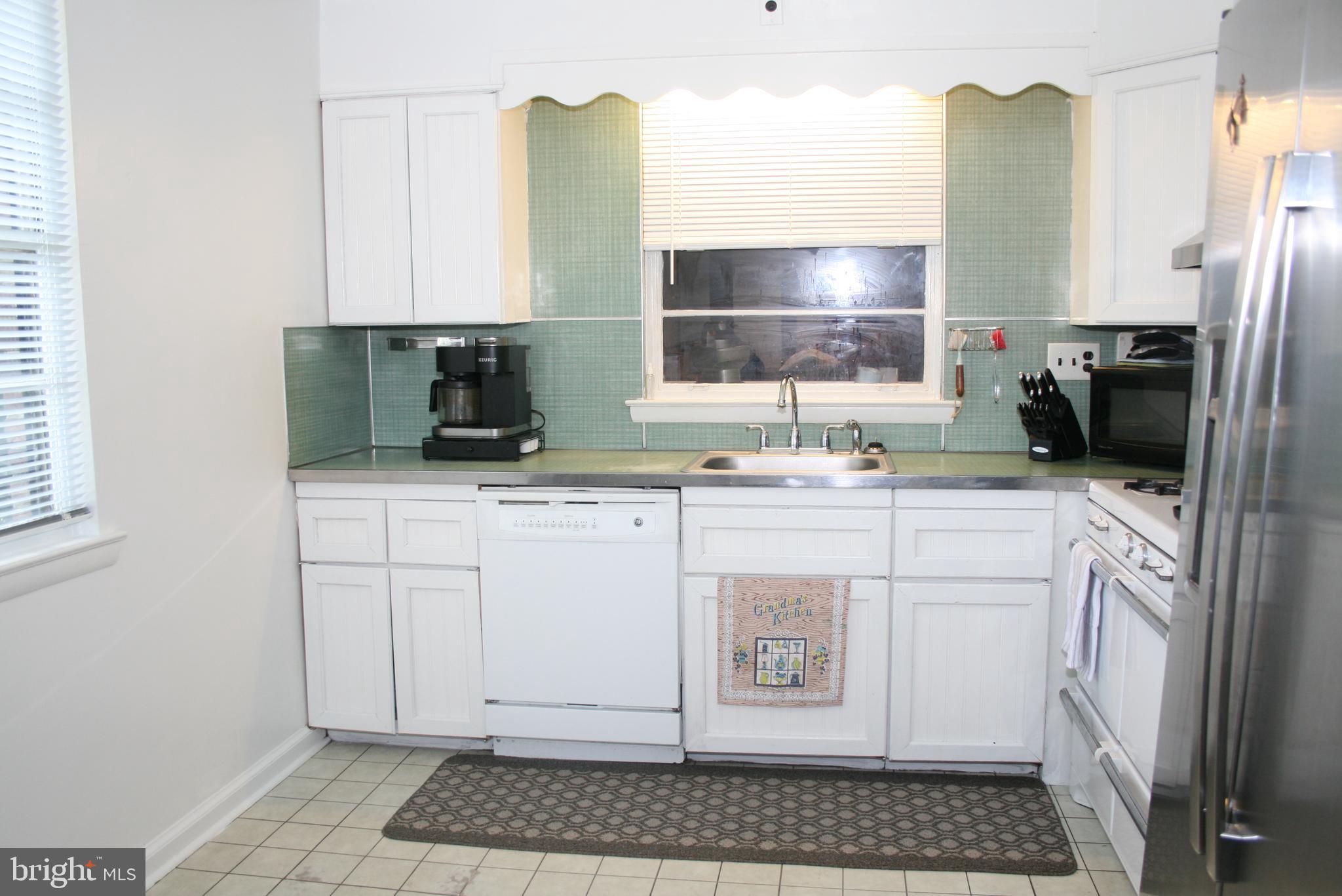 12 Edgemoor Road Cheltenham, PA 19012 - Photo 7 of 20 Gallery Image 7