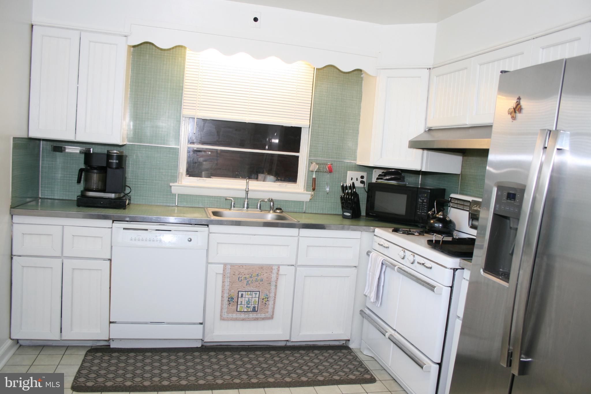 12 Edgemoor Road Cheltenham, PA 19012 - Photo 8 of 20 Gallery Image 8