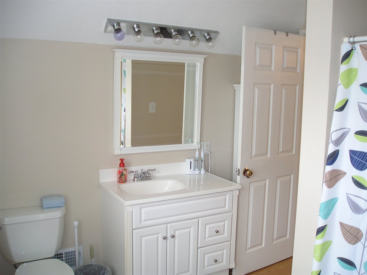 2126 Vogel Road Evansville, IN 47711 - Photo 13 of 23 Gallery Image 13