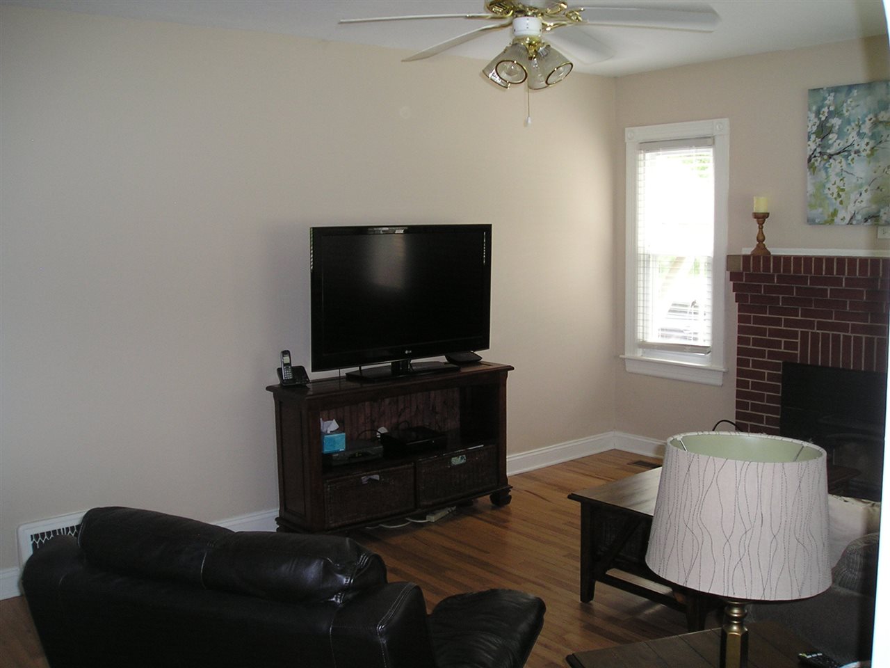 2126 Vogel Road Evansville, IN 47711 - Photo 3 of 23 Gallery Image 3
