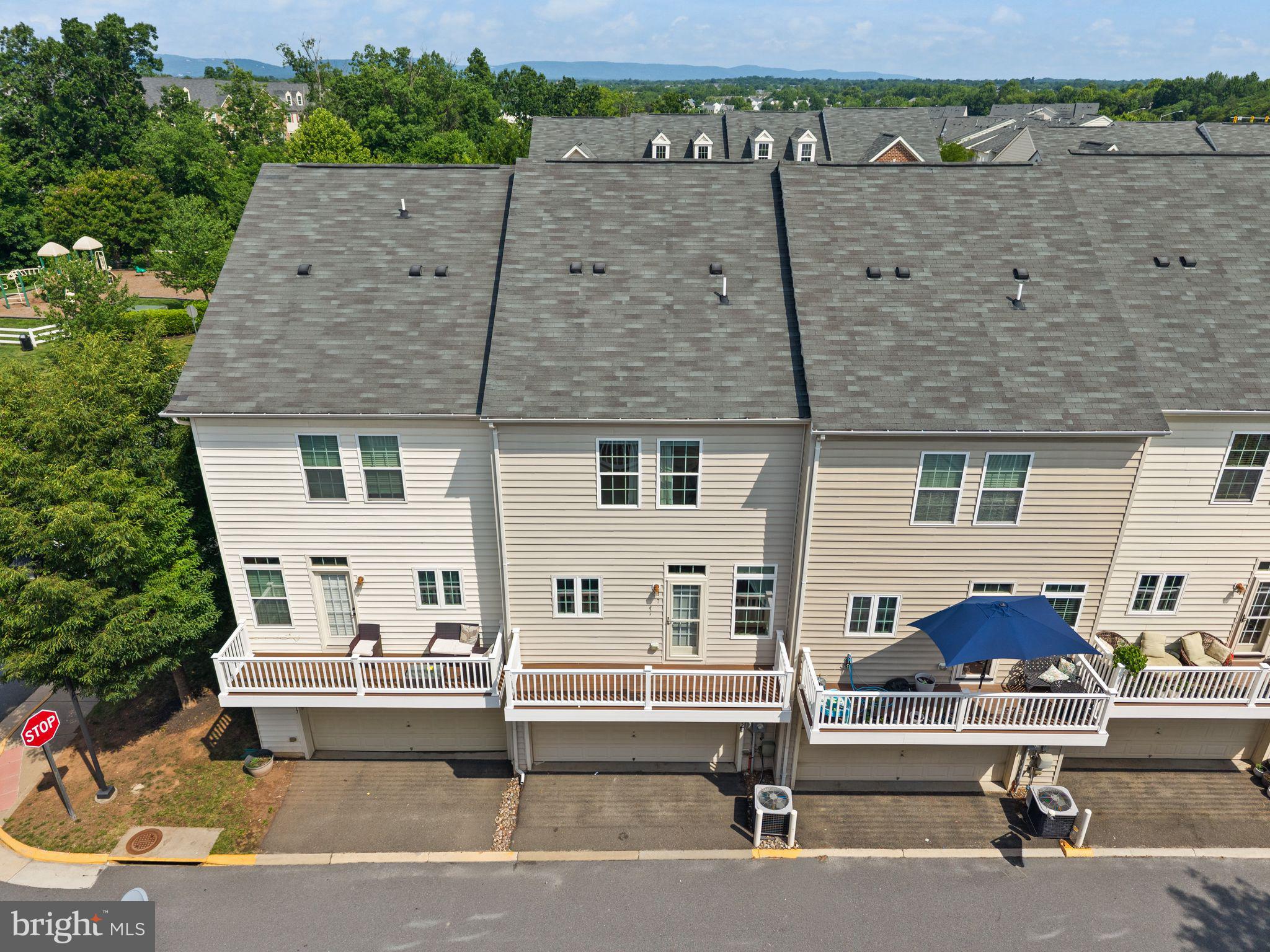 7015 Trek Way Gainesville, VA 20155 - Photo 50 of 56 Rear elevation