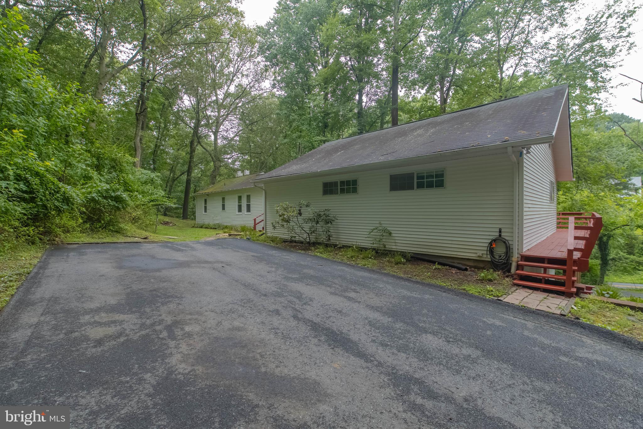 2525 Friendship Road Fallston, MD 21047 - Photo 9 of 53 Pull up to front door
