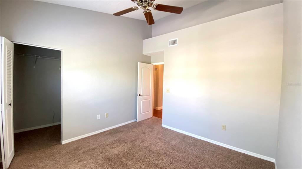 1043 Normandy Trace Road Tampa, FL 33602 - Photo 18 of 29