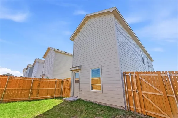 $1,700 | 724 Wagtail Drive, Princeton, TX 75407