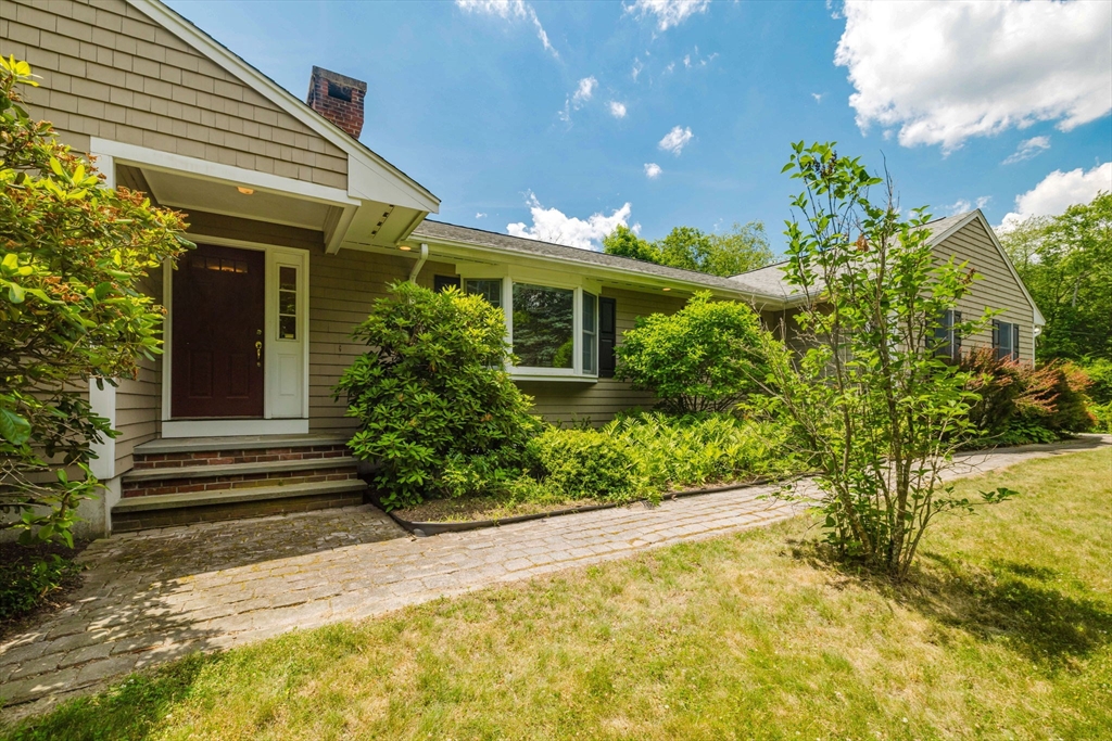 275 Summer Street Rehoboth, MA 02769 - Photo 2 of 39